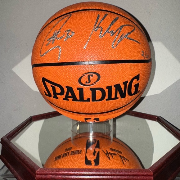 Golden State Stephen Curry & Klay Thompson Signed Basketball 2/30 made case/coa - Picture 4 of 16